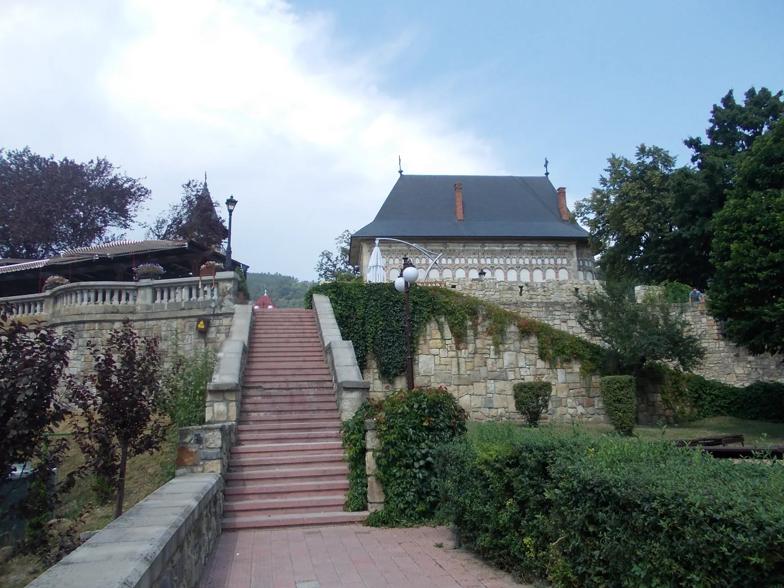Fotografia 2 din 4, Ansamblul medieval „Curtea Domnească” Piatra-Neamț