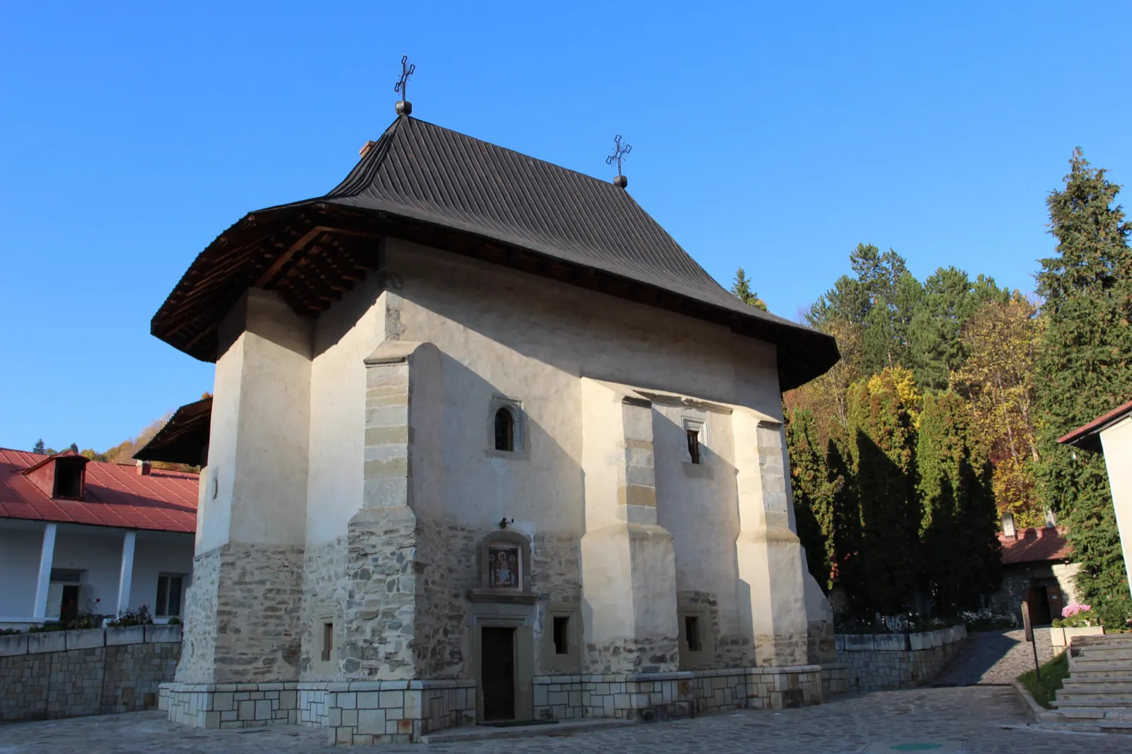 Fotografia 3 din 4, Mănăstirea Pângărați