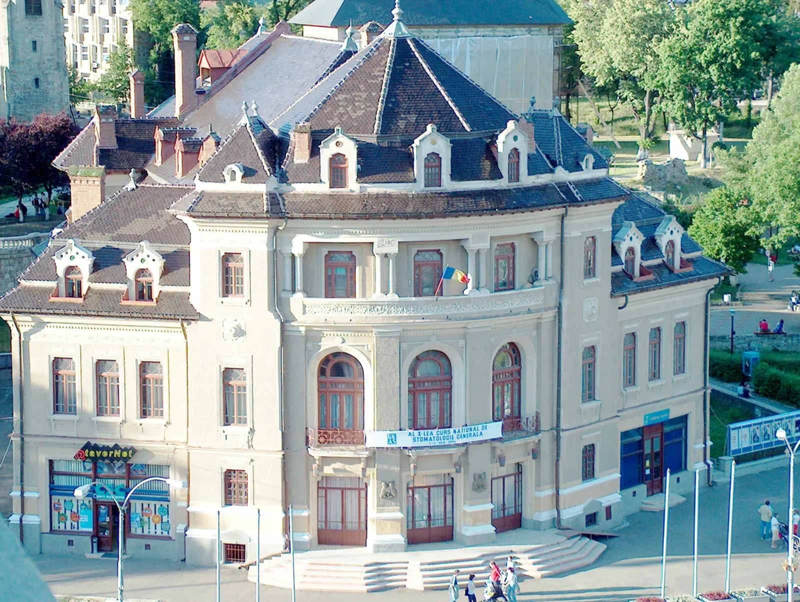 Fotografia 2 din 3, Teatrul Tineretului Piatra-Neamț